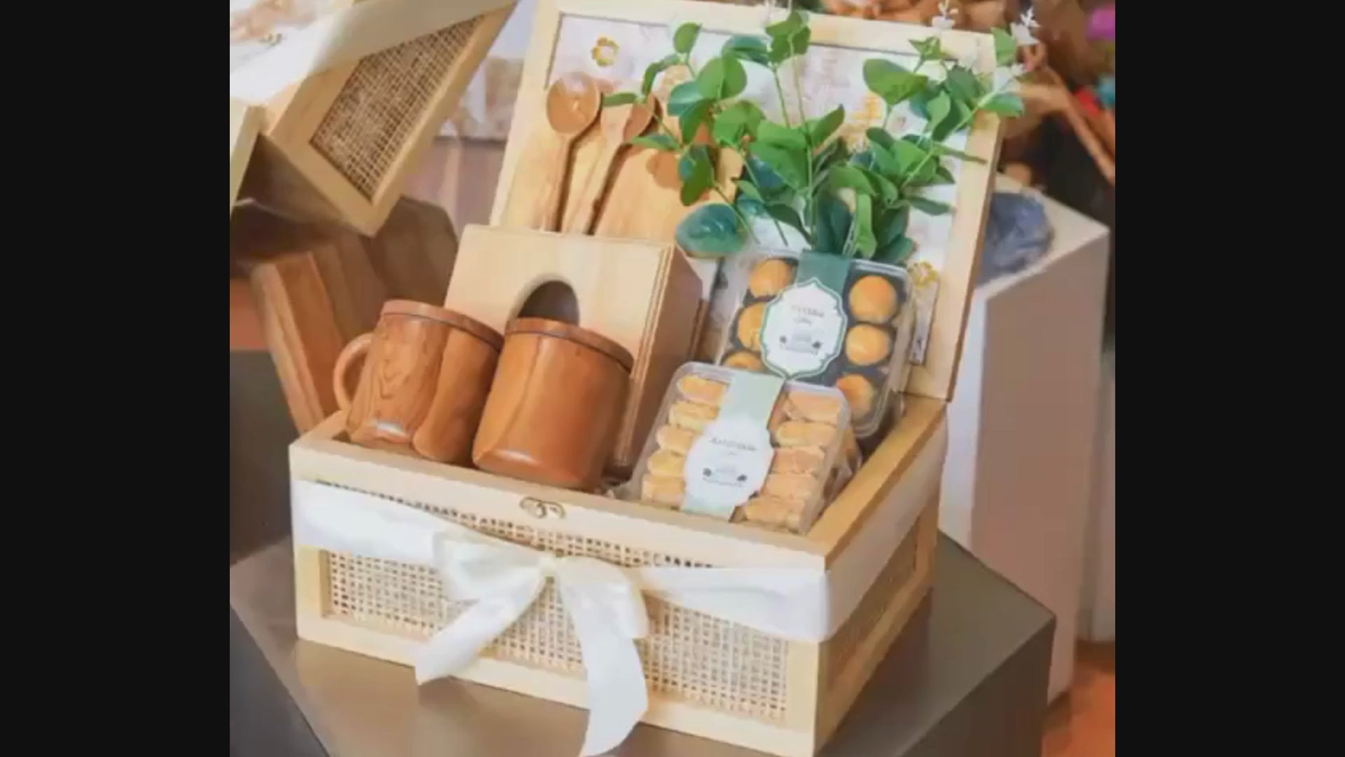 The "Artisanal Heritage" Gift Hamper